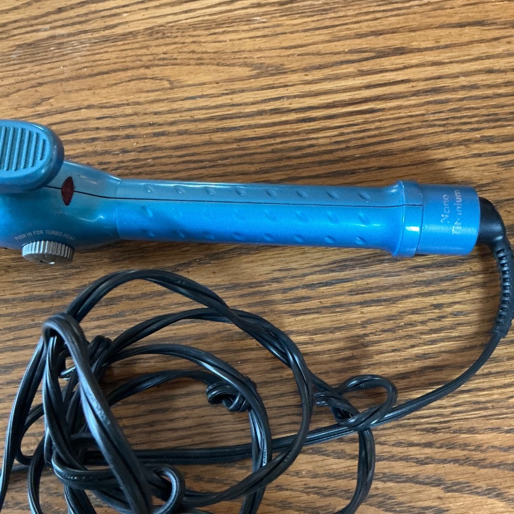 Babyliss Pro Nano Titanium 1” Curling Iron EUC $75R - Picture 9 of 10